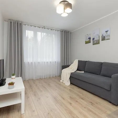 Praga Lukowska By Renters דירה *